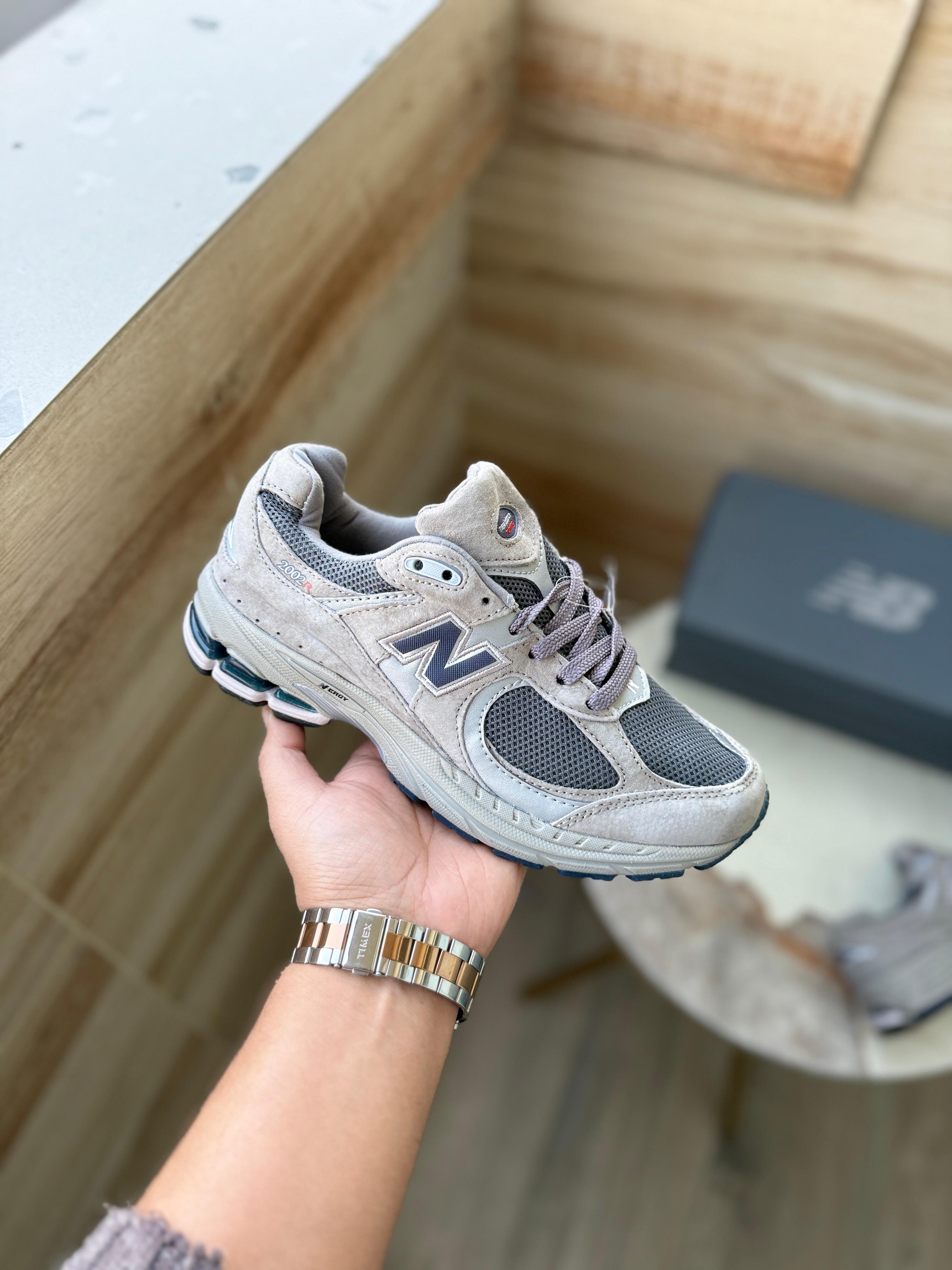 New Balance 2002R “Grey Magnet”