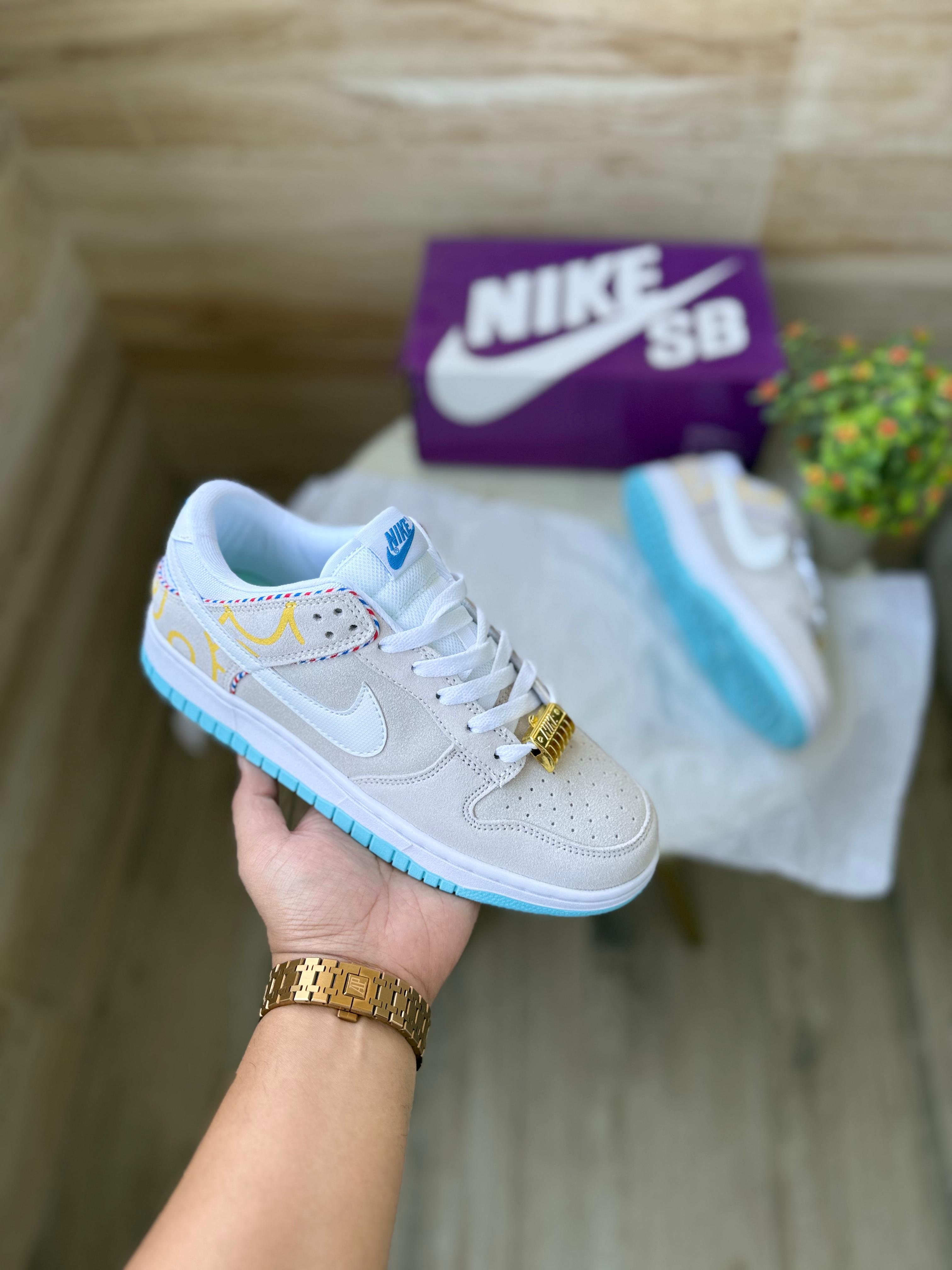 Nike SB Dunk Low “Barber Shop”