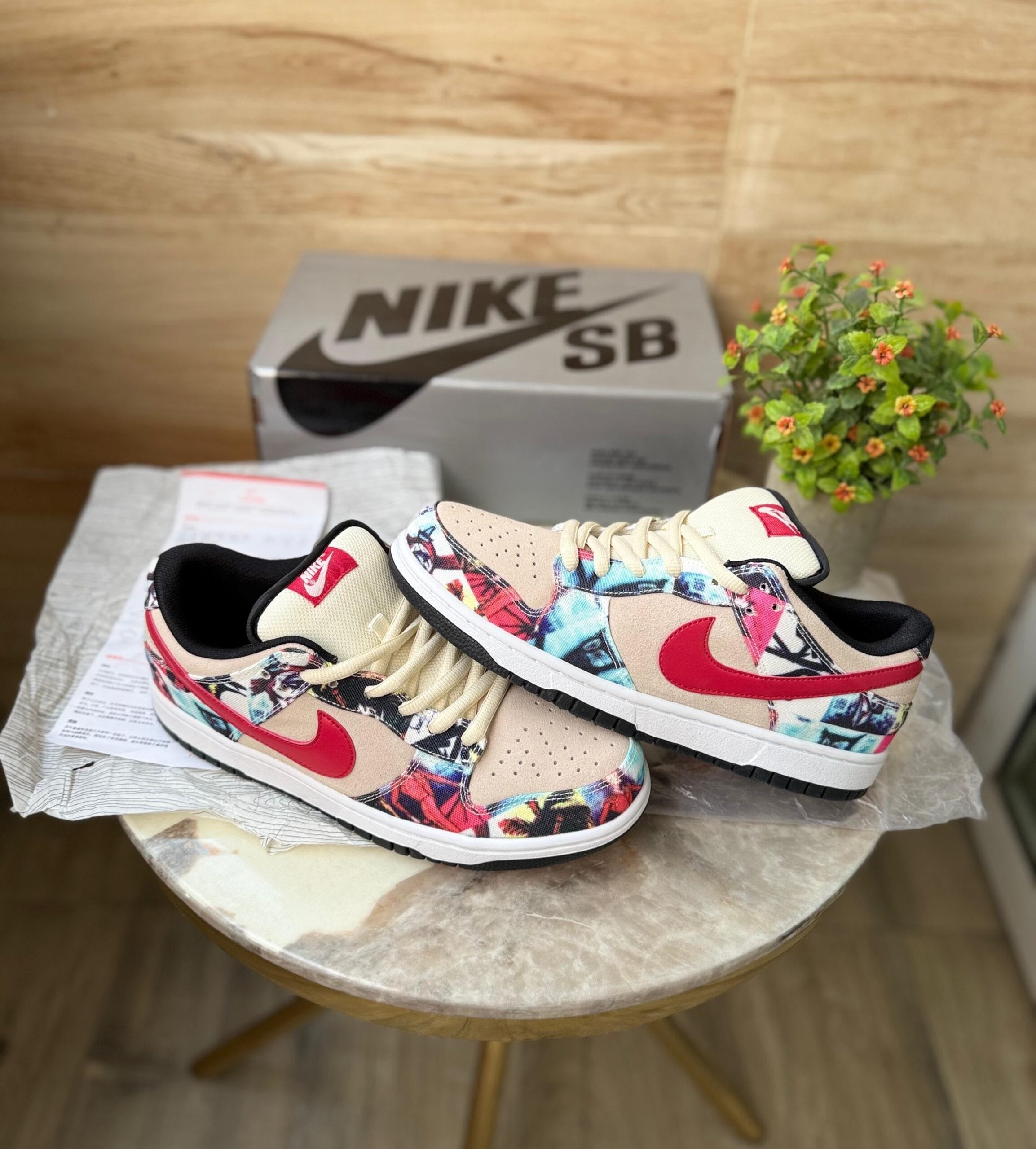 Nike SB Dunk Low “Paris”