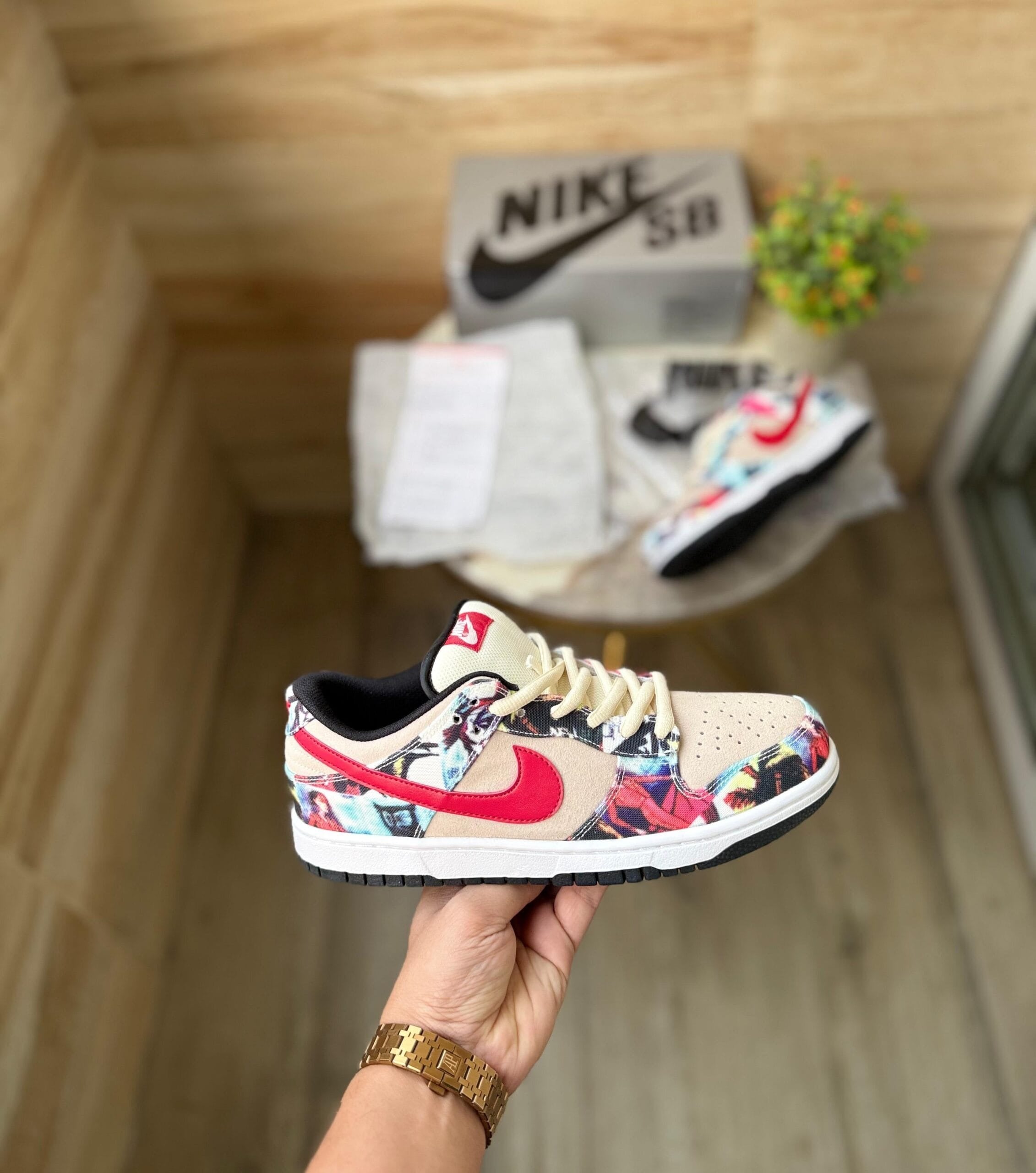 Nike SB Dunk Low “Paris”